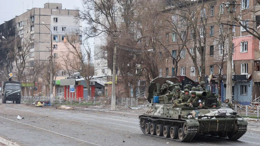 Россияне массово хоронят убитых мариупольцев в Мангуше – советник мэра