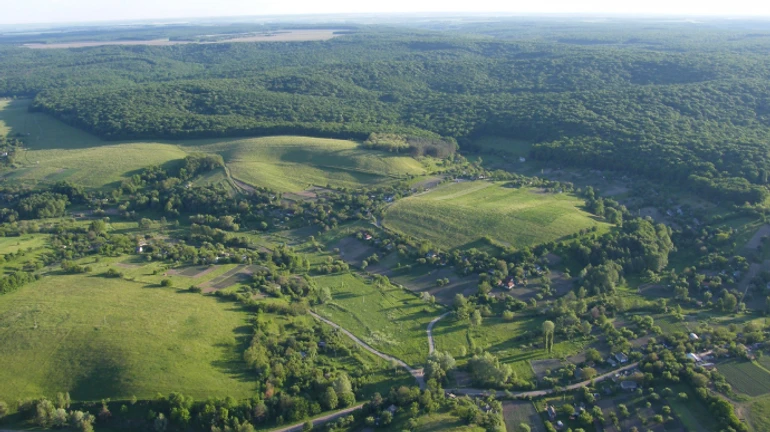 Зеленский поручил создать несколько природных парков и расширить существующие