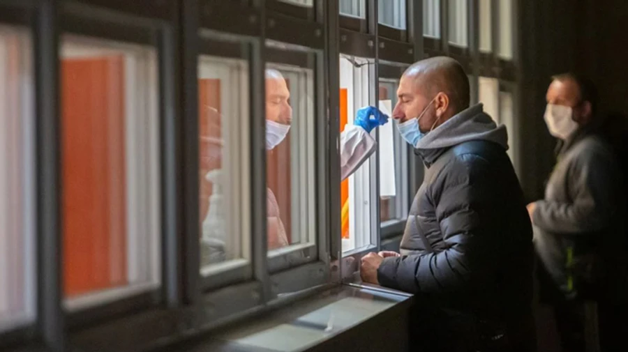 Словакия сохранила возможность въезда для вакцинированных путешественников из Украины