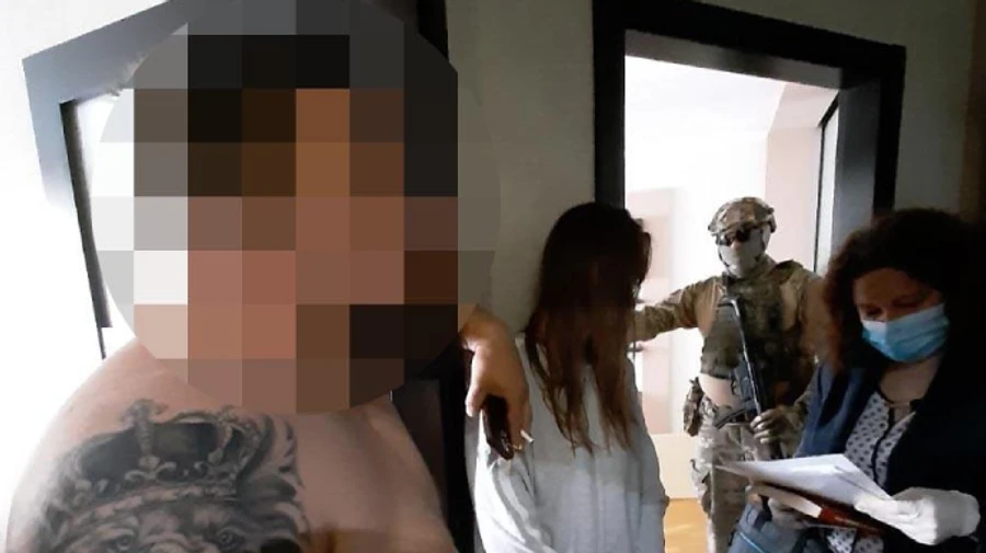 Силовики викрили ще одну шахрайську схему під виглядом сурогатного материнства