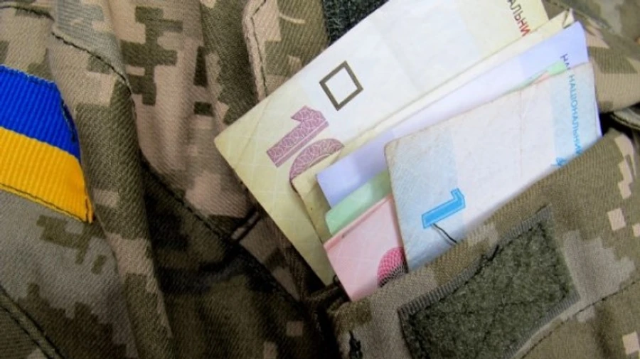 Зеленский анонсировал повышение пенсий для сотен тысяч военных