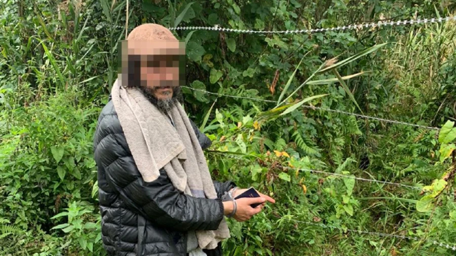 Один из хасидов решил пробраться в Украину по болоту: запрет въезда на 5 лет