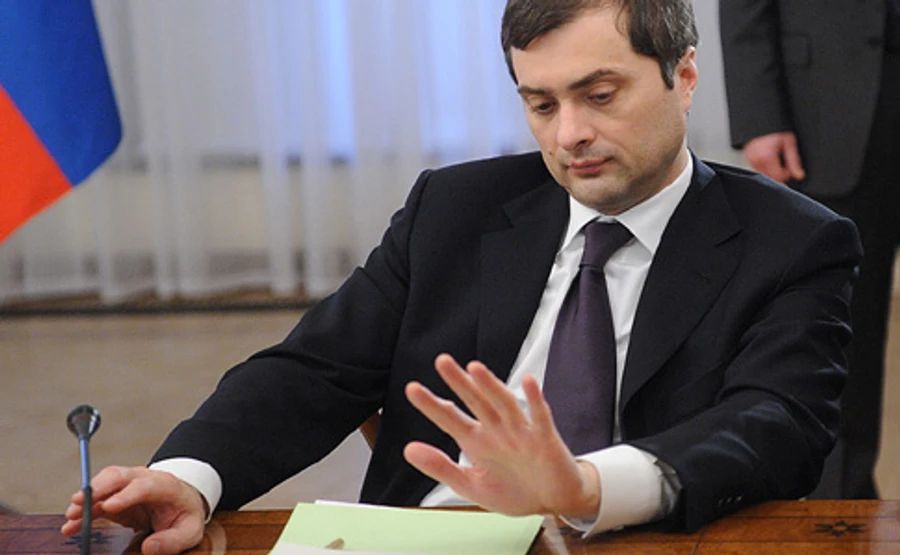 СБУ проверяет слитые письма Суркова