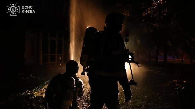 У Києві через нічну атаку 2 людини загинули, ще 25 постраждали