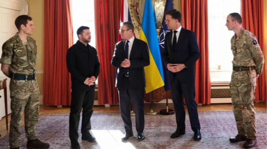Zelenskyy, Starmer and Rutte meet British troops set to use Ukrainian drones