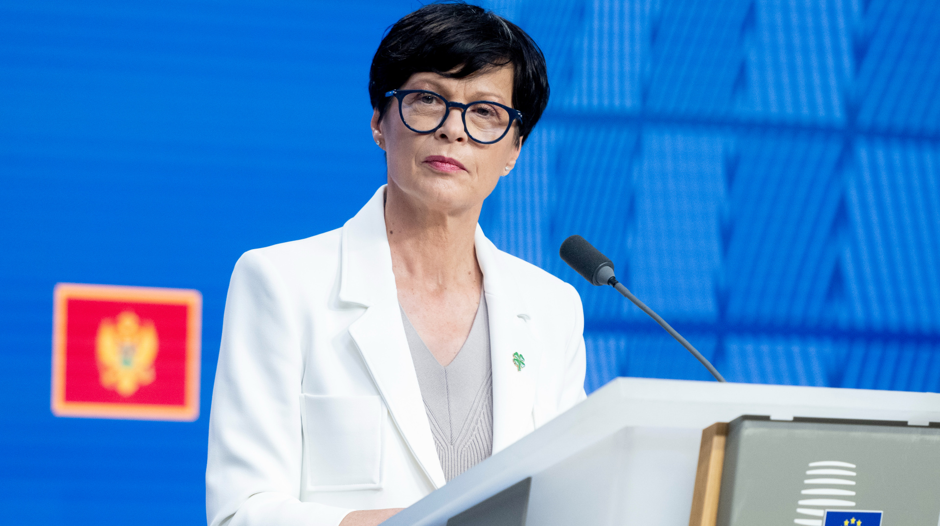 EU Enlargement Commissioner Calls for Opening Ukraine's Negotiating Clusters