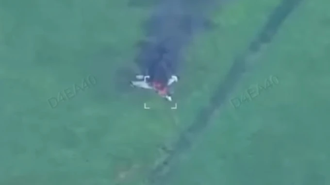 Воздушные силы показали, как пылает уничтоженный Су-35 врага