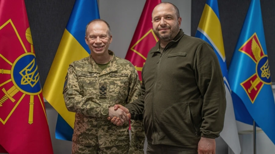 Ukraine's Defence Minister and new Commander-in-Chief discuss Ukrainian army's logistics, supply and personnel rotation