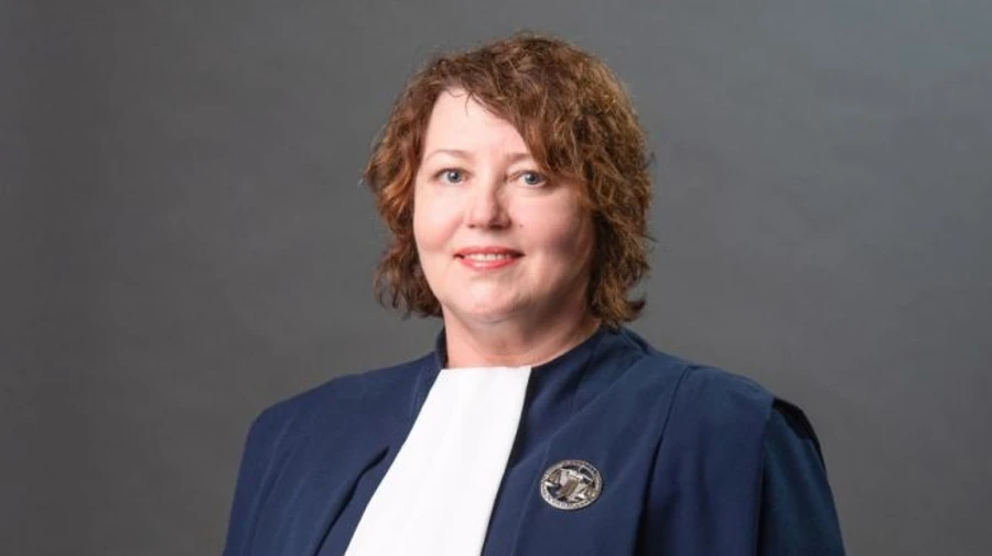 Схемы: у экссудия Верховного суда был российский паспорт