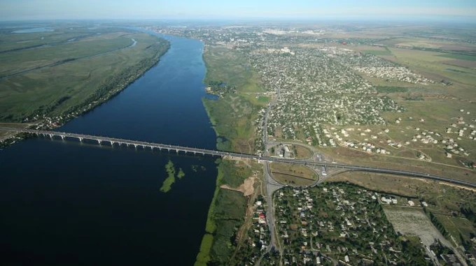 Russian military command flees Kherson 