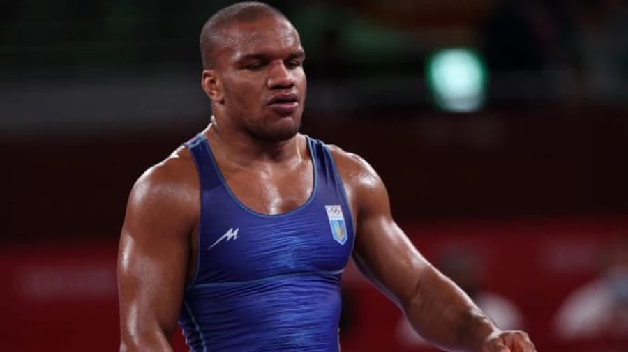 Новини 4 серпня: чоловік з гранатою в Кабміні, перше золото Олімпіади