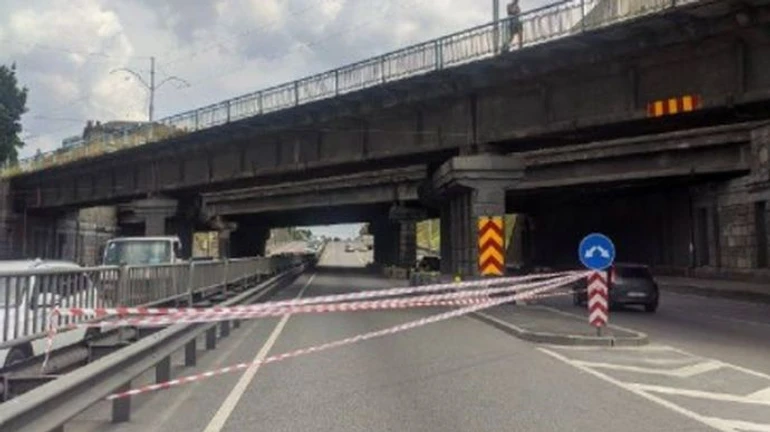 Стало відомо, чому обвалився шляхопровід на Берестейській