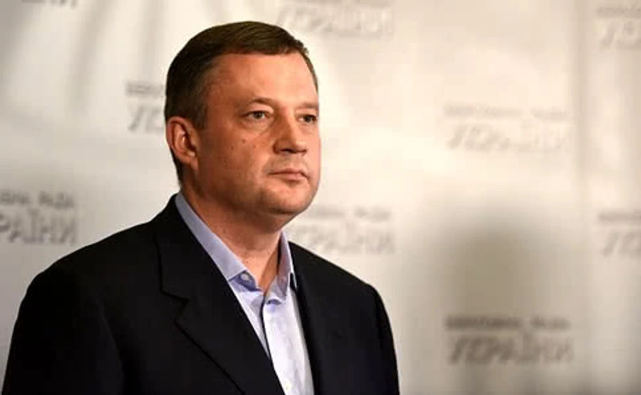 Слуга народа разрешит арестовать Дубневича