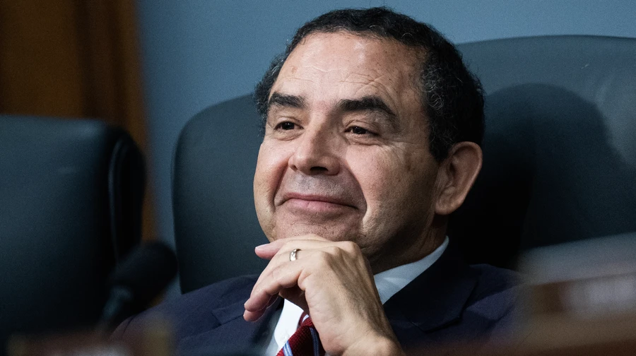 Trump pardoned yet another top official accused of bribery