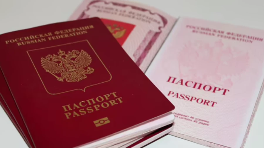 Russians set new restrictions to strengthen forced passportisation