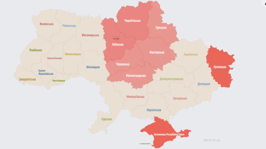 Військові повідомляють про групу російських літаків у повітрі