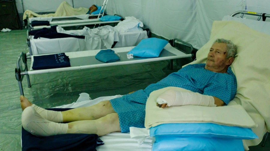 У звільненому Ізюмі відкрили мобільний шпиталь  