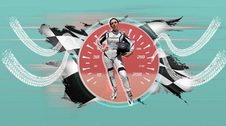 Автогонщица: Когда была потребность в общении, я включала Убер-Блэк и развозила людей на своем Мазерати