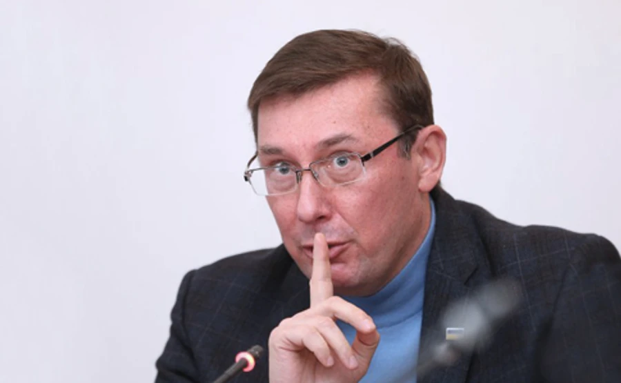 Луценко підтвердив, що деталі для армії завозять контрабандою з Росії