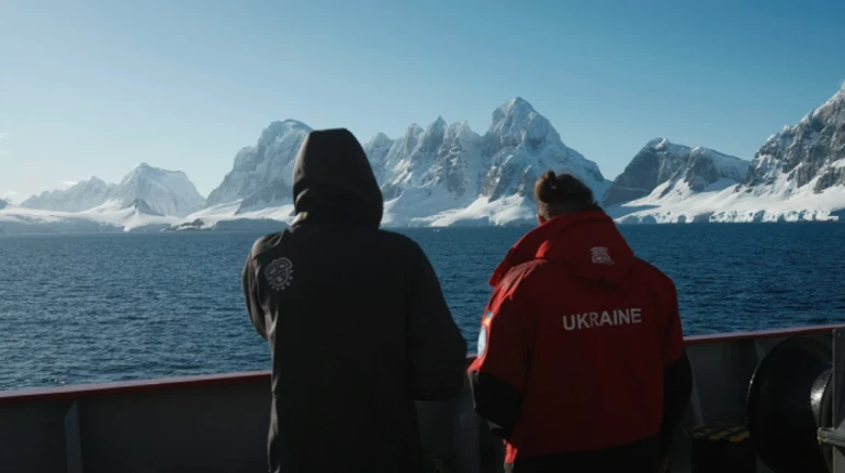 Просто фильм, просто красота. Рецензия на документальный фильм «Антарктида» Антона Птушкина