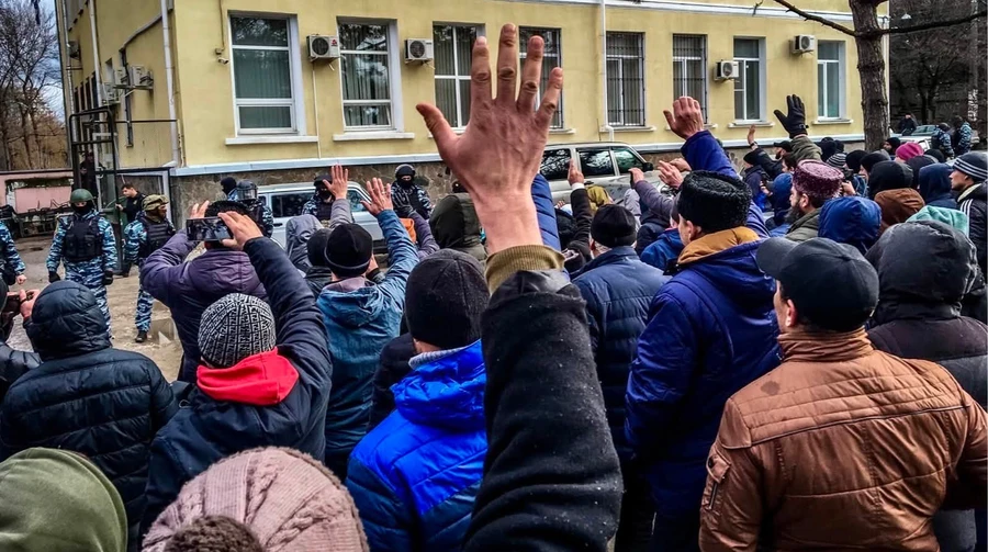 Russian authorities force Crimean Solidarity human rights movement to cease operations