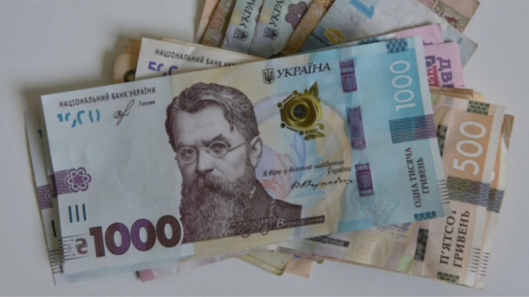 Родинам з прифронтових громад роздадуть по 20 тисяч на зиму