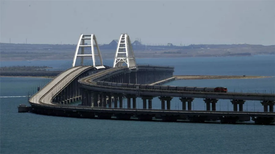 Russians claim Ukraine tried to attack Crimean Bridge again
