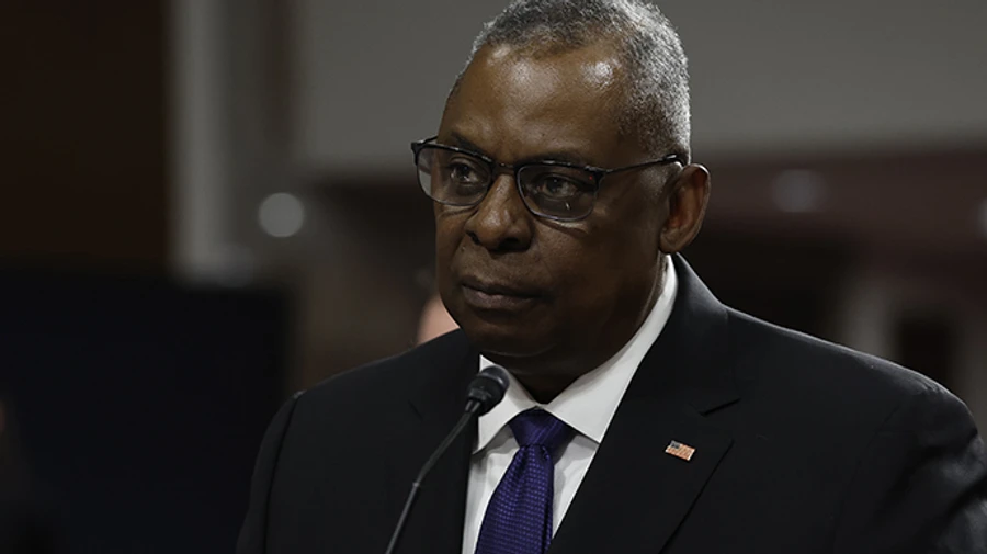 США перевернут каждый камень, пока не найдут источник утечки документов – глава Пентагона