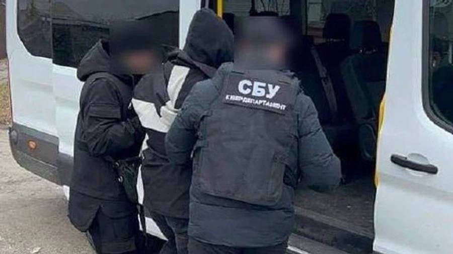 Банда выдавала себя за чиновников, которые собирает деньги для ВСУ - ОГП