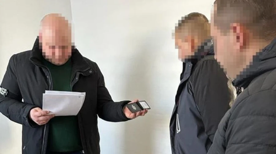 Викрито схему на Житомирській митниці: підозри майже в половини інспекторів зміни