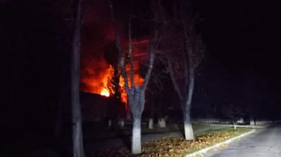 Pre-trial detention centre in Kherson on fire