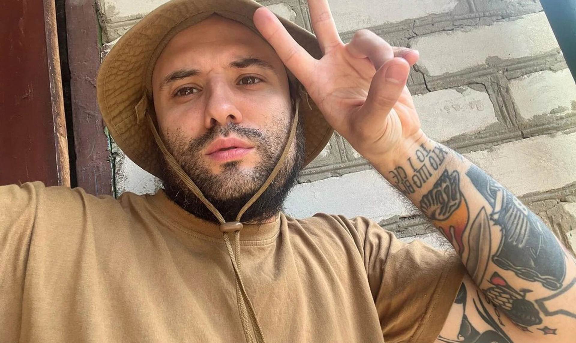 Виктор Розовый: Нас ожидают моменты, из-за которых жить хочется: Путин сдохнет, Рашка развалится, мы победим