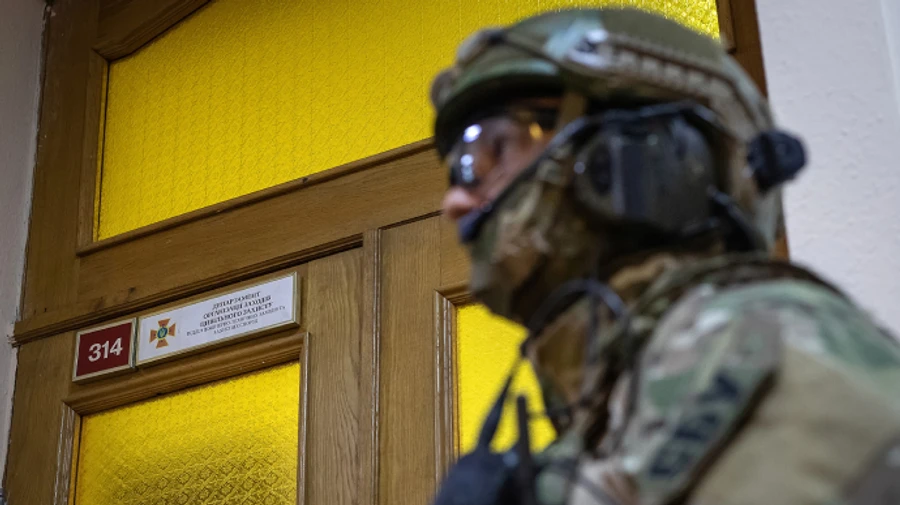 Силовики викрили корупційну схему в ДСНС: понад 50 обшуків