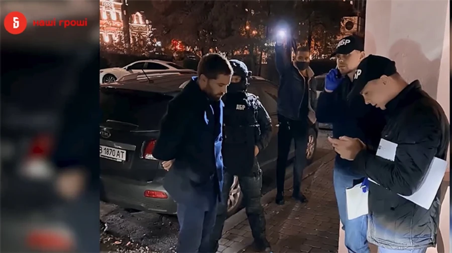 Взятка в $200 тысяч: топ-чиновник СБУ и ГФС требовал деньги у дилера немецких препаратов