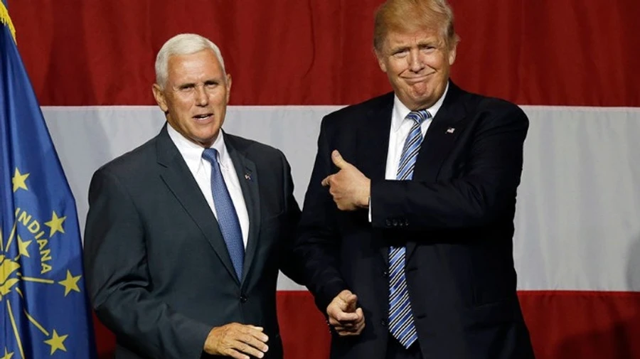 Трамп будет держаться на расстоянии от вице-президента из-за COVID-19