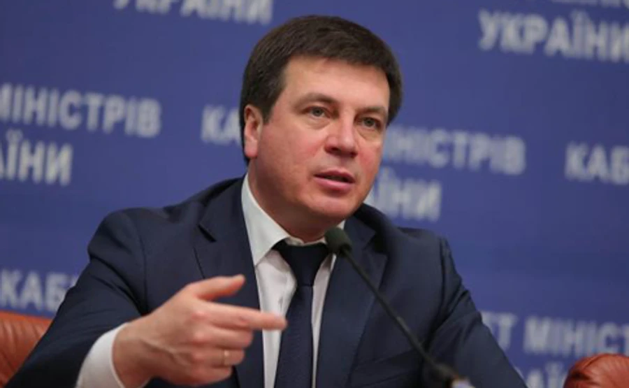 Зубко чекає на голови, що полетять через перекриті негодою дороги