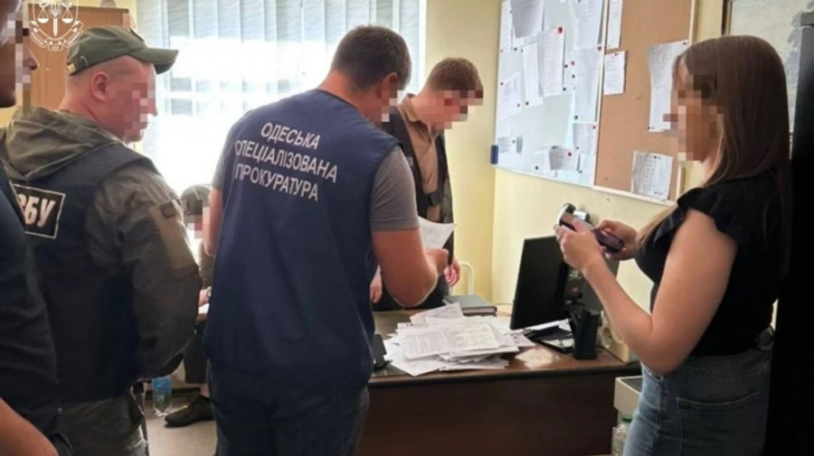 Чотирьох офіцерів викрили на схемі фіктивної служби мертвих душ: збитки понад 7 млн