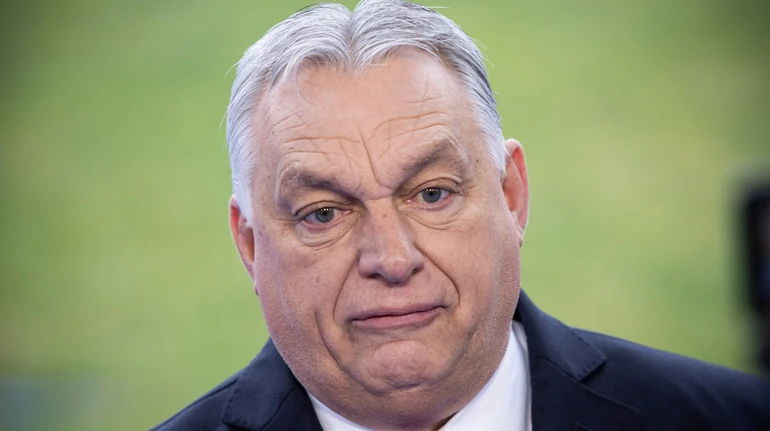 Зеленський: Віктор може думати, як збільшити свій живіт, а не про російські танки в Будапешті