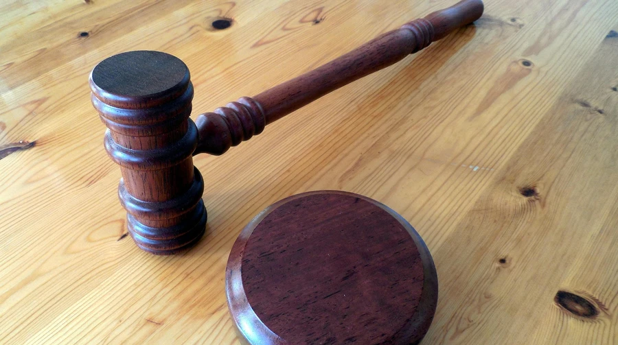У Польщі судять ексглаву поліції через вибух гранатомета з України