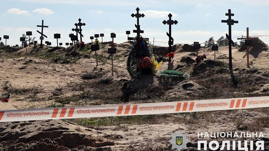 В Лимане завершили эксгумацию: 111 тел гражданских и 35 военных