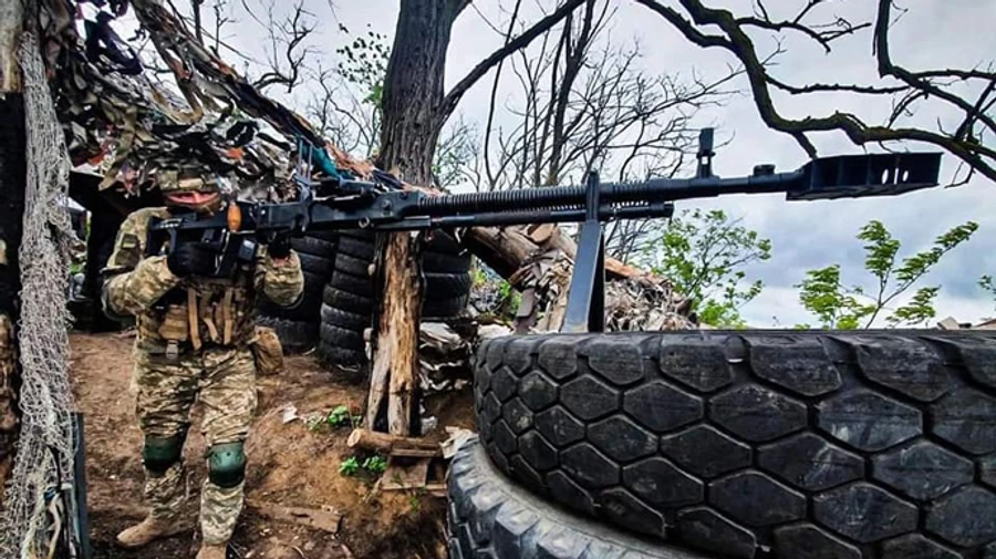 ЗСУ відбили наступ біля Бахмута і Мар’їнки, біля Кодеми і Пісків йдуть бої – Генштаб