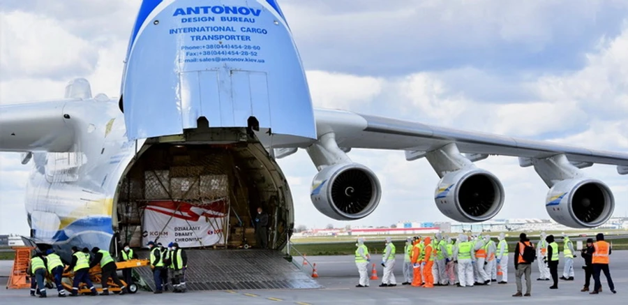 В Мрии в Польше обнаружили поврежденную стойку шасси