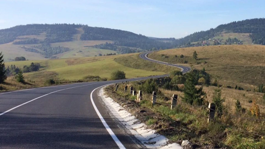 Потоп в Западной Украине: проехать дорогами госзначения можно без ограничений