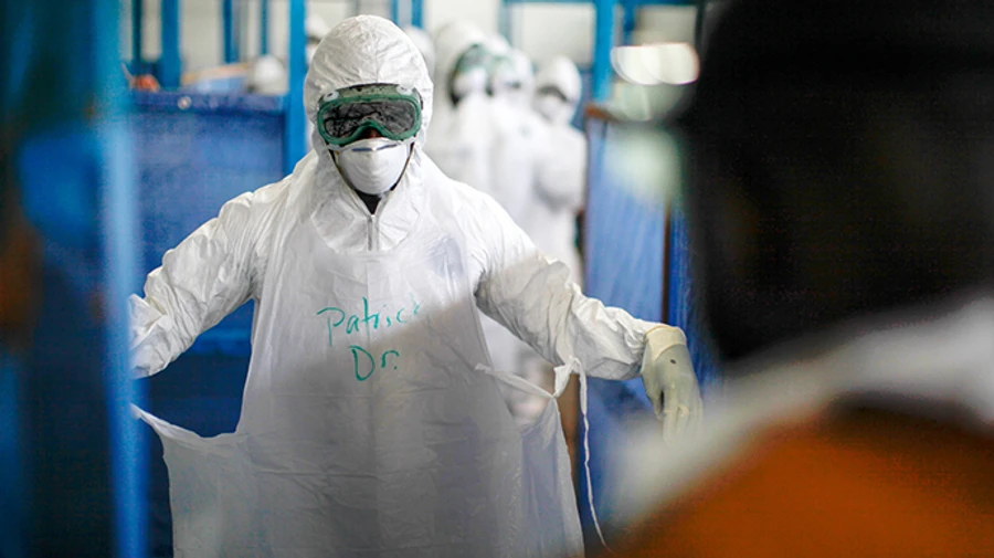 Катар надіслав майже 9 тонн засобів захисту для українських медиків