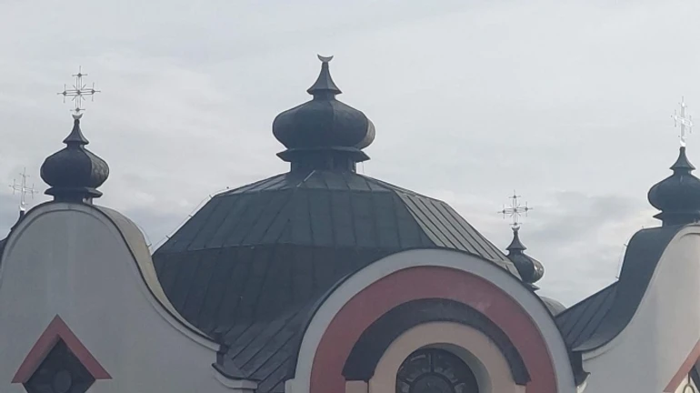 Cross sawn off Ukrainian church in Poland, ambassador demands that vandals be punished