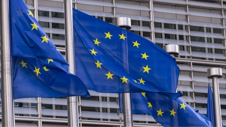 ЄС вперше пропонує санкції проти портів третіх країн за операції з російською нафтою – Reuters