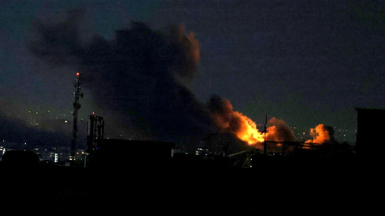 Ізраїль вдарив по сталі: найбільший завод Ірану зупинив виробництво