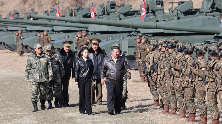 КНДР випробувала електромагнітну зброю – Bloomberg