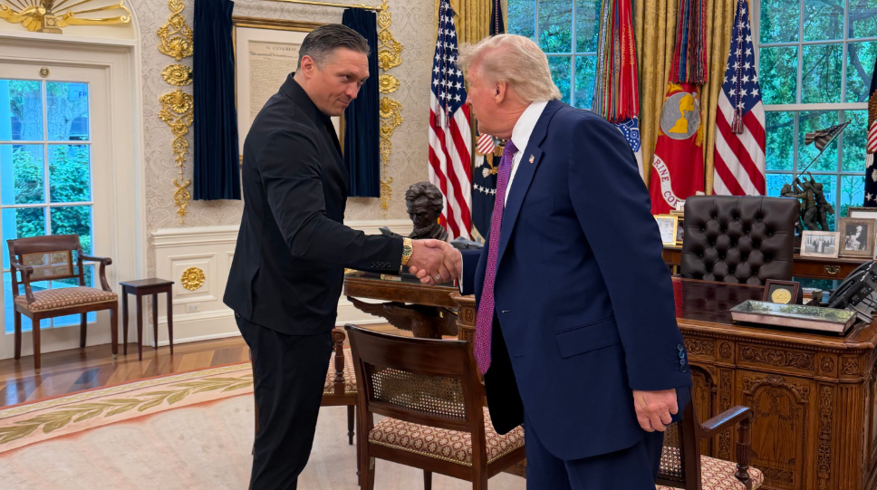 Усик зустрівся із Трампом в Білому домі Усик зустрівся із Трампом в Білому домі