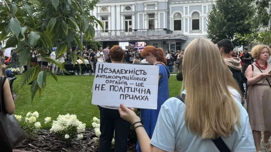 Корупція і ракетно-дронові атаки РФ: соціологи розповіли, що найбільше хвилює українців